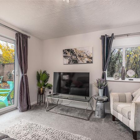 Worcester Fabulous Cherry Tree Mews Self Check In Dogs Welcome By Prior Arrangement , 2 Double Bedrooms ,Super Fast Wi-Fi, With Free Off Road Parking For 2 Vehicles Near Royal Hospital And Woodland Walks Exteriör bild