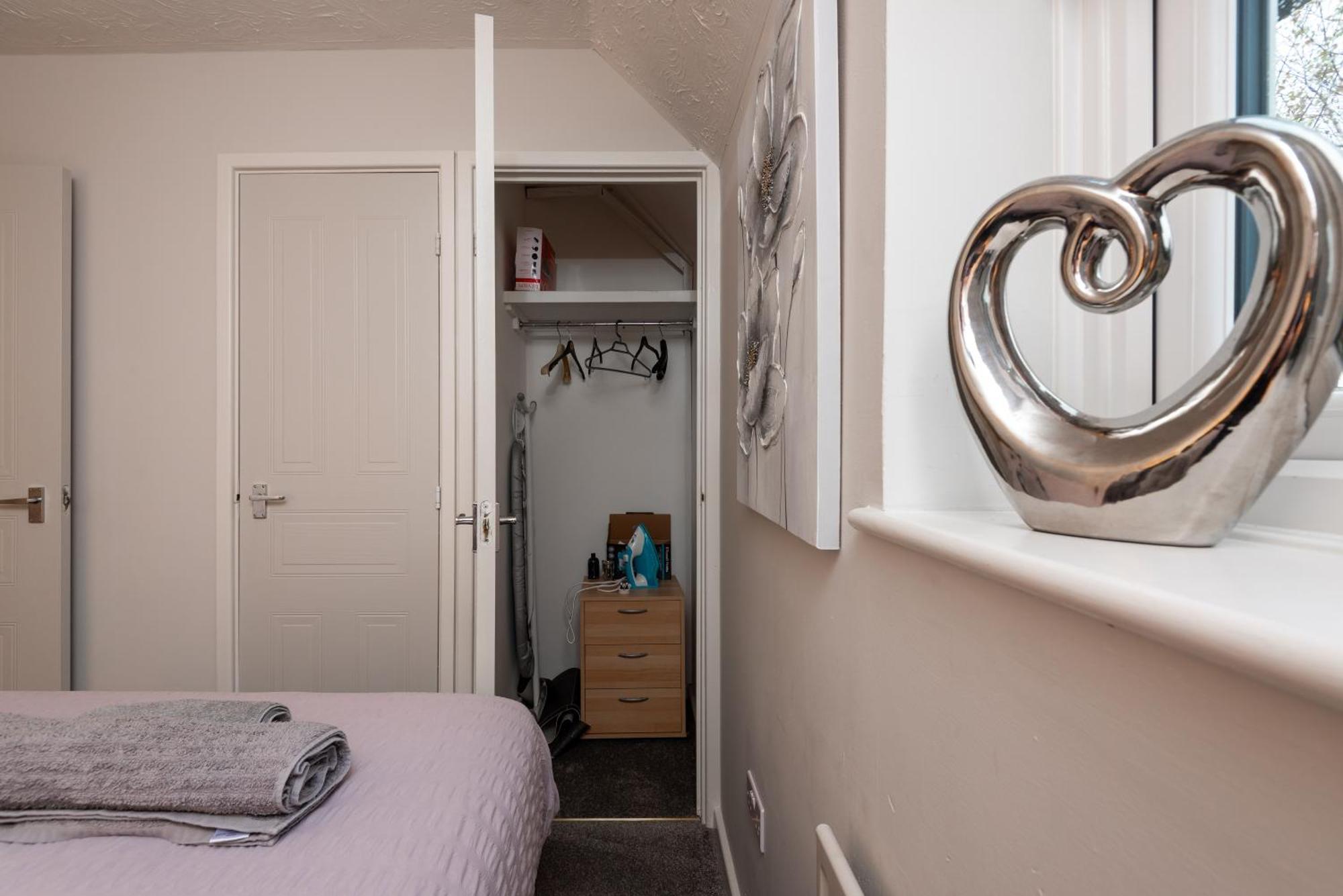 Worcester Fabulous Cherry Tree Mews Self Check In Dogs Welcome By Prior Arrangement , 2 Double Bedrooms ,Super Fast Wi-Fi, With Free Off Road Parking For 2 Vehicles Near Royal Hospital And Woodland Walks Exteriör bild