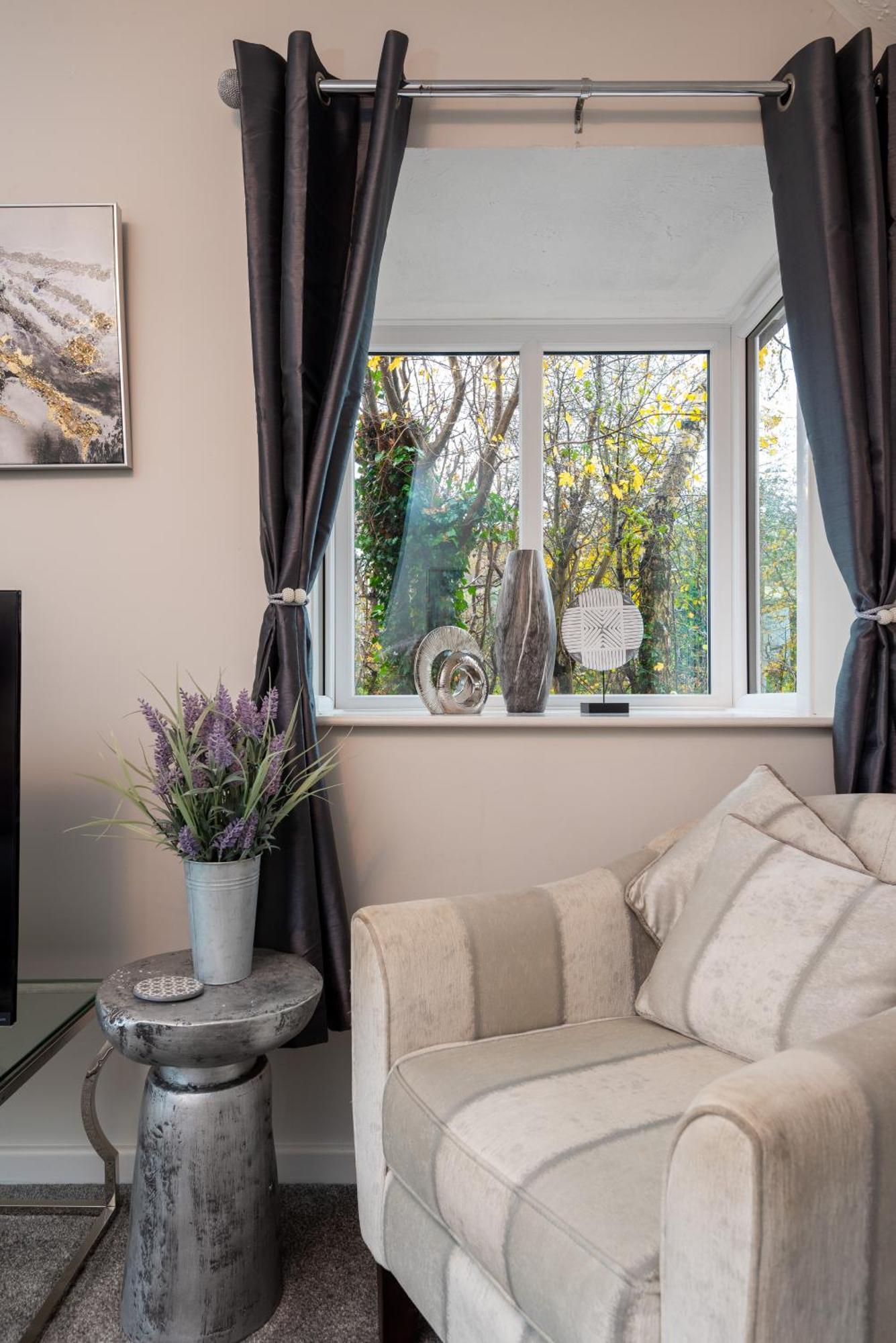 Worcester Fabulous Cherry Tree Mews Self Check In Dogs Welcome By Prior Arrangement , 2 Double Bedrooms ,Super Fast Wi-Fi, With Free Off Road Parking For 2 Vehicles Near Royal Hospital And Woodland Walks Exteriör bild