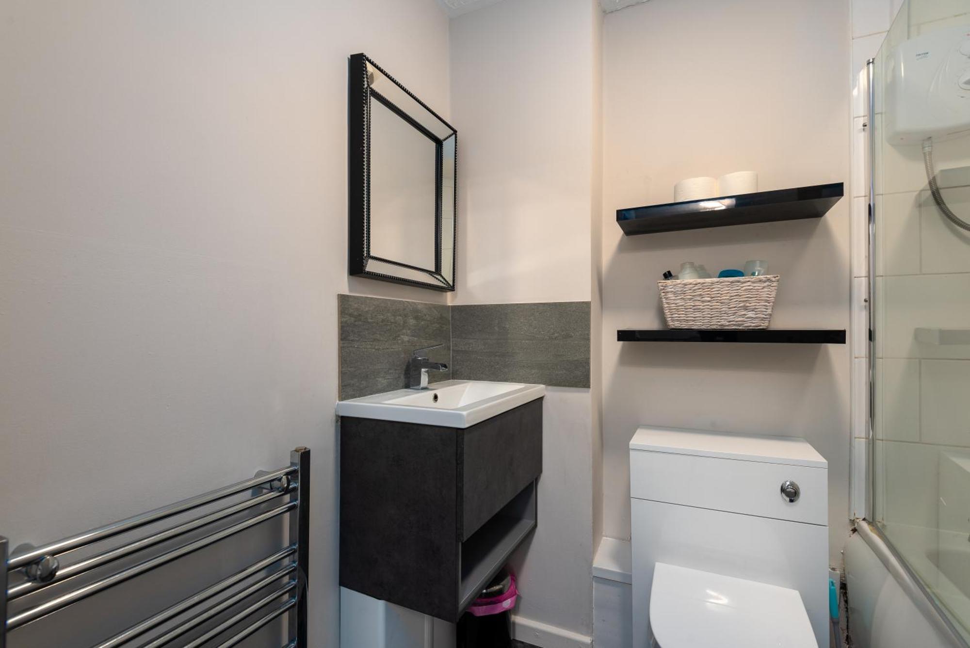 Worcester Fabulous Cherry Tree Mews Self Check In Dogs Welcome By Prior Arrangement , 2 Double Bedrooms ,Super Fast Wi-Fi, With Free Off Road Parking For 2 Vehicles Near Royal Hospital And Woodland Walks Exteriör bild
