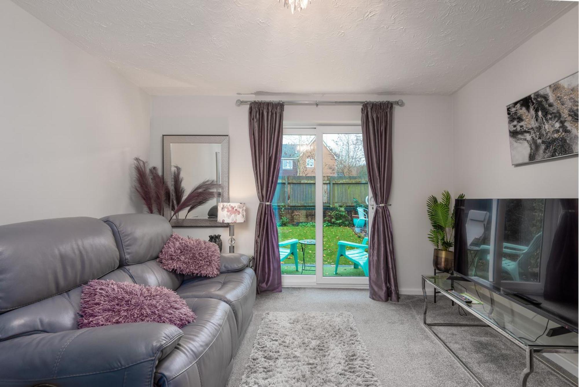 Worcester Fabulous Cherry Tree Mews Self Check In Dogs Welcome By Prior Arrangement , 2 Double Bedrooms ,Super Fast Wi-Fi, With Free Off Road Parking For 2 Vehicles Near Royal Hospital And Woodland Walks Exteriör bild